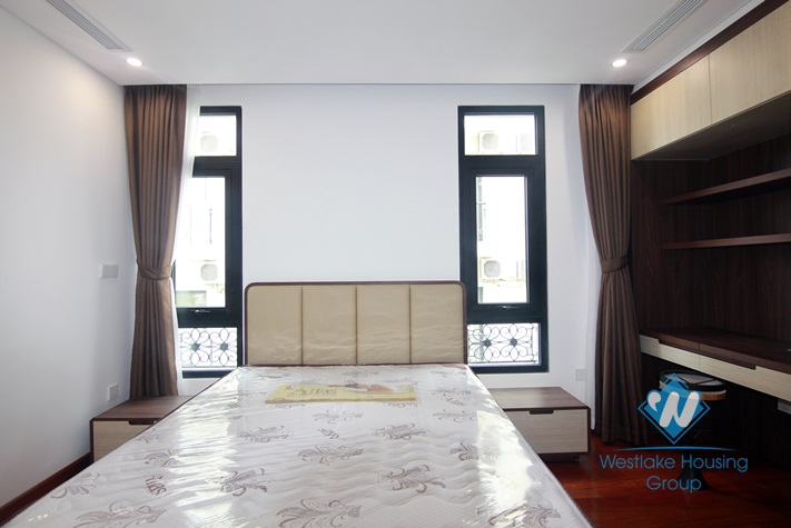 Brand new apartment with 02 bedroom for rent in Au Co street